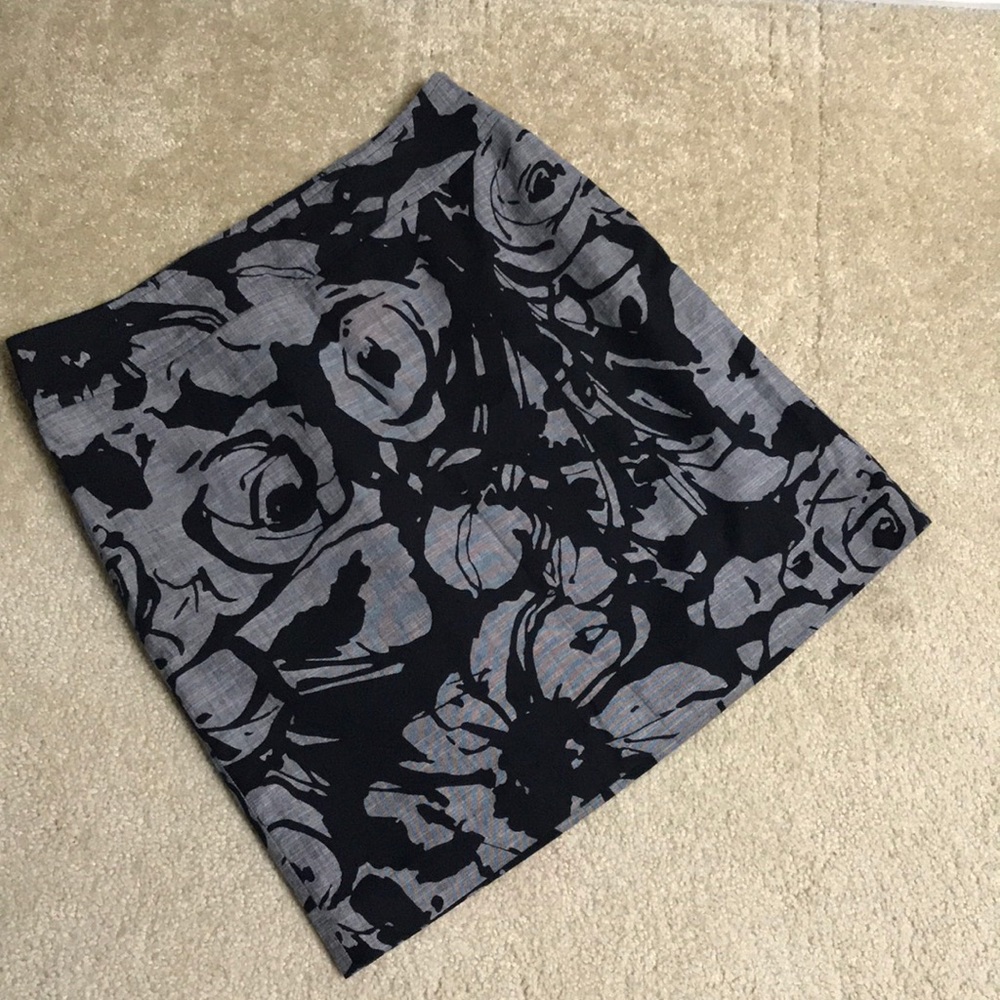 Ann Taylor Black and Grey Pencil Skirt Size 8